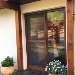 tieniaca-technika-siete_resize-768x1024