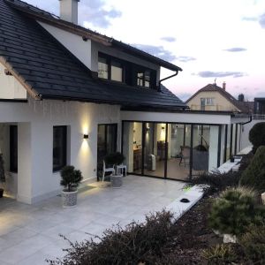 Referencie - Terasa a okná na rodinnom dome - Ukážka 1