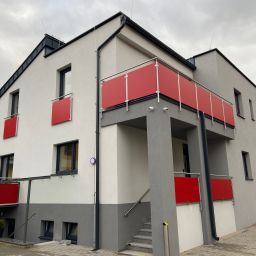 Referencie - Plastové okná a dvere pre podnikateľské objekty